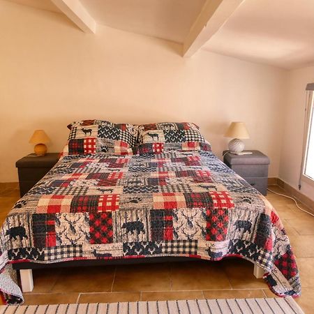 Village House Of Jean Gordes Luaran gambar